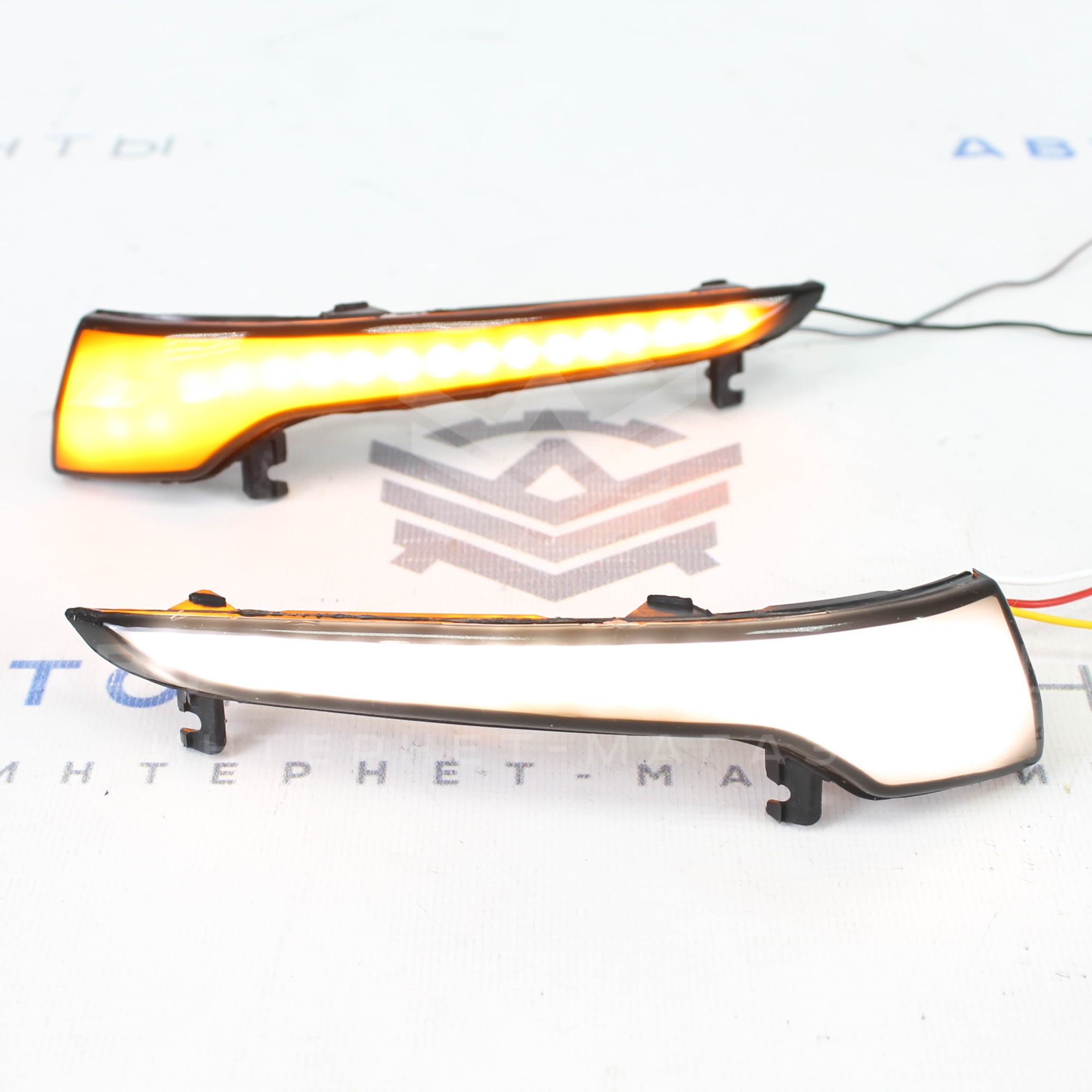 Повторители зеркал Лада Гранта с бегающим поворотником "White Мульти" (тонированные)