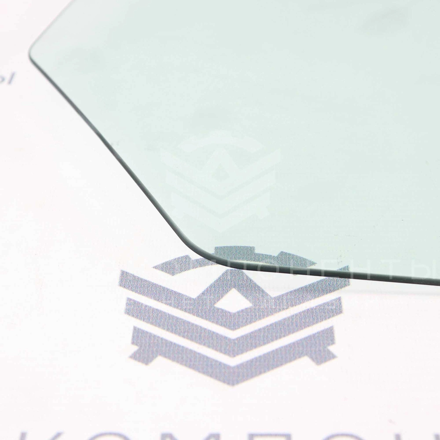 Передние боковые стекла Лада Приора Передние боковые стекла Лада Приора