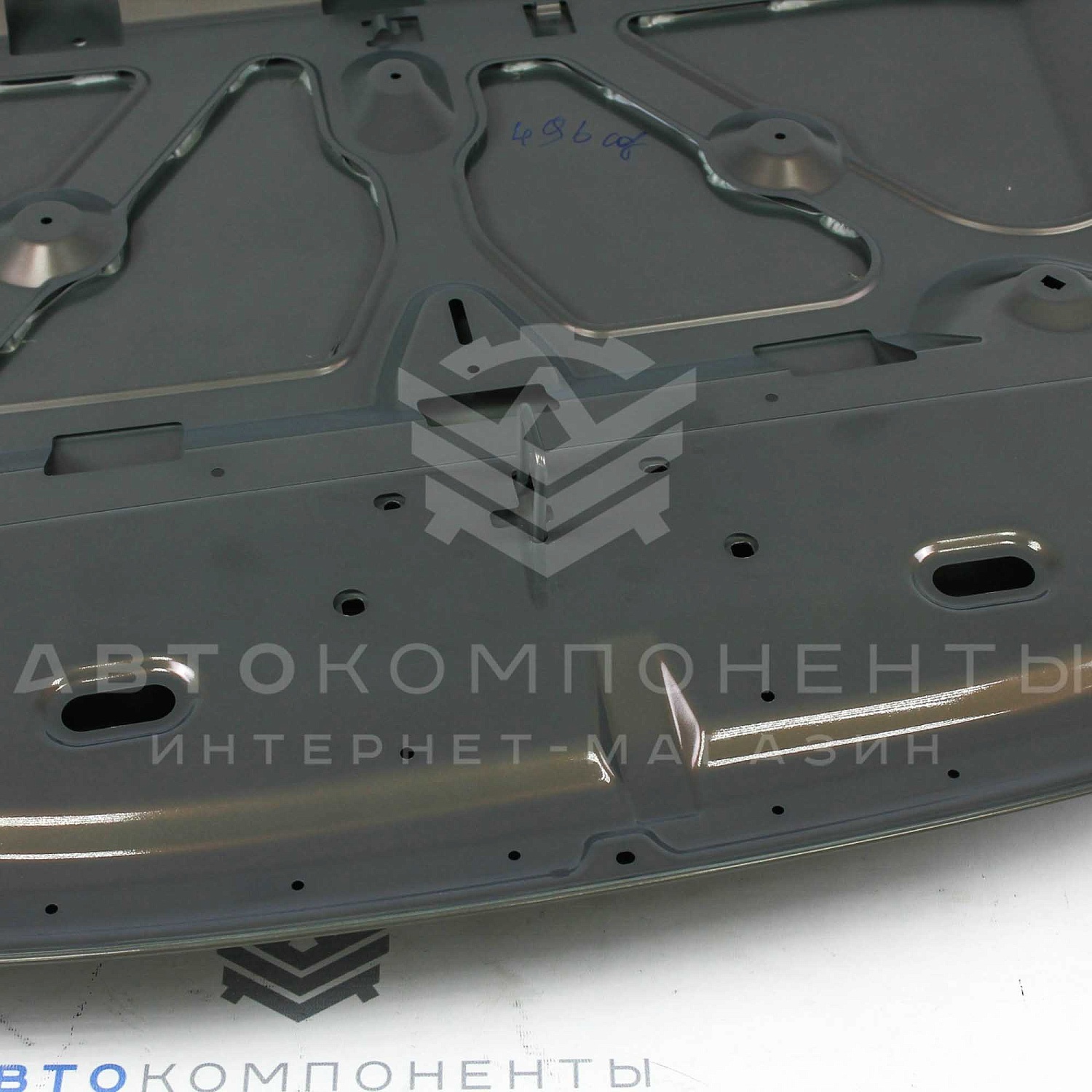 Оригинальный капот Лада Vesta в цвет кузова