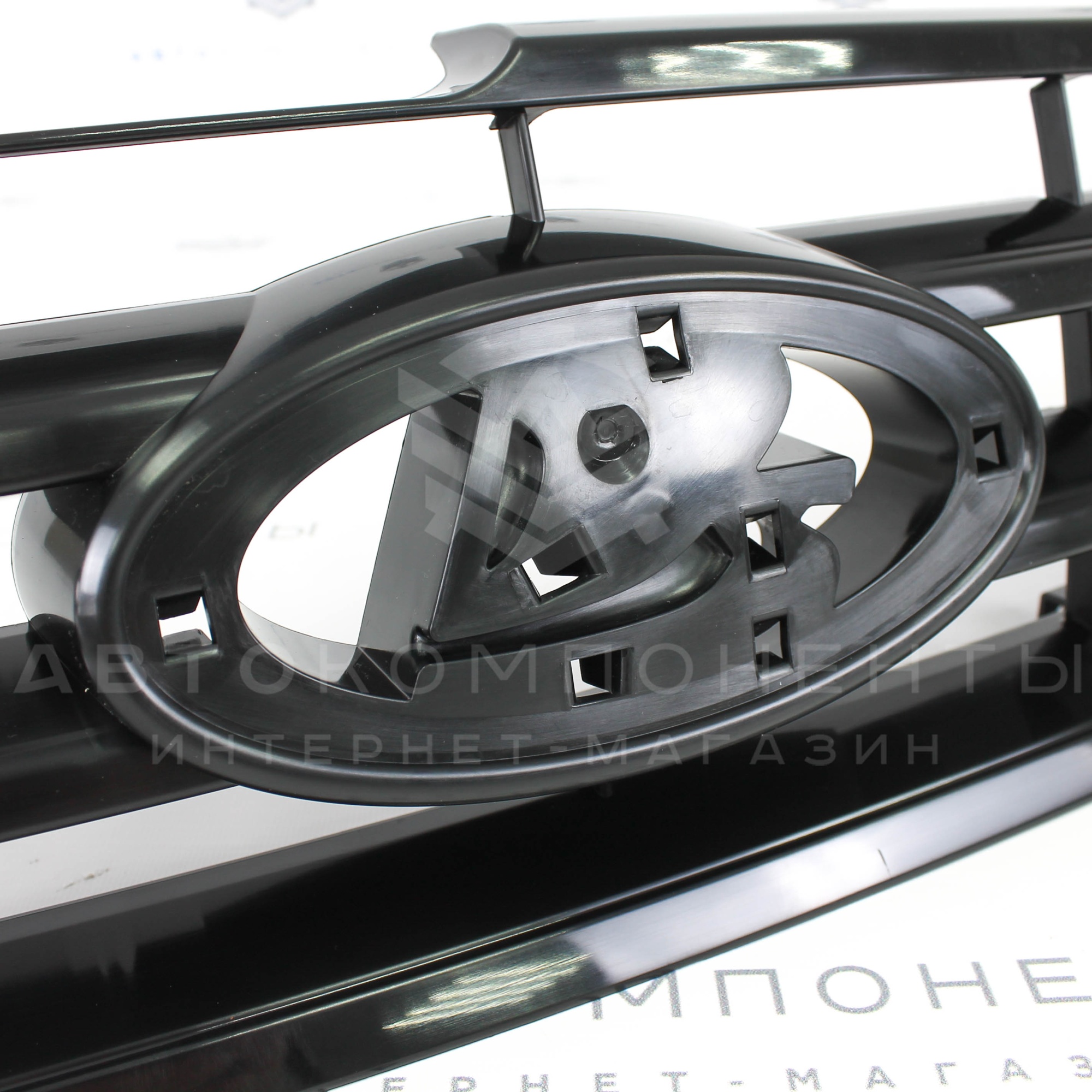 Решетка радиатора (верхняя) Лада Vesta (люкс) (8450008666)