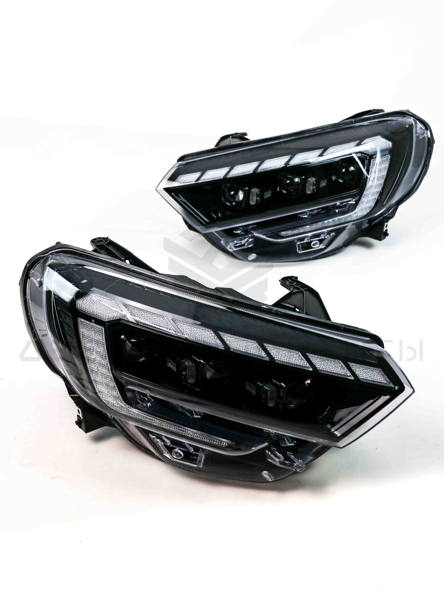Передние фары с ДХО (6 Bi-Led линз) Лада Vesta NG