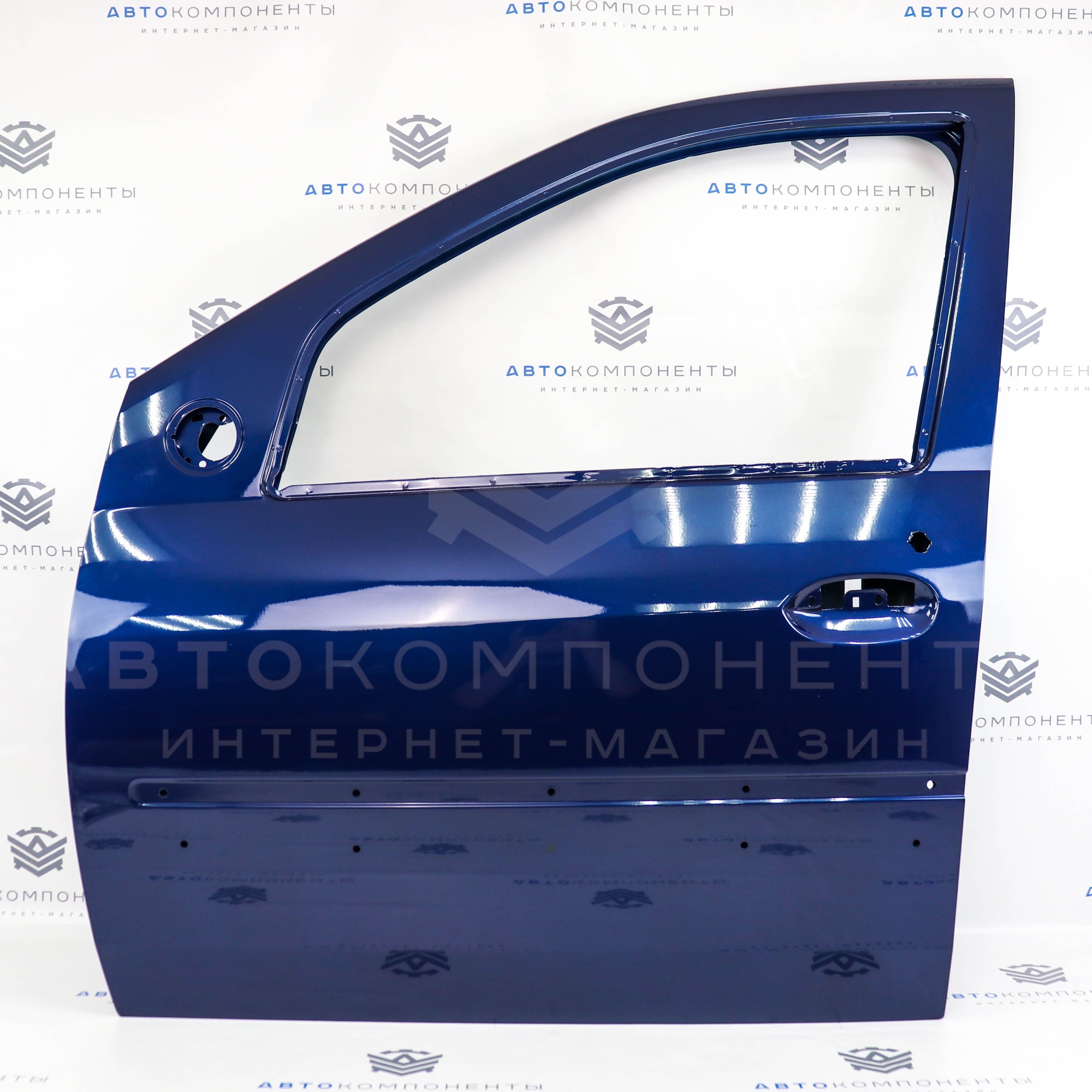 Дверь передняя (левая) с отверстиями под молдинг Лада Ларгус в цвет кузова