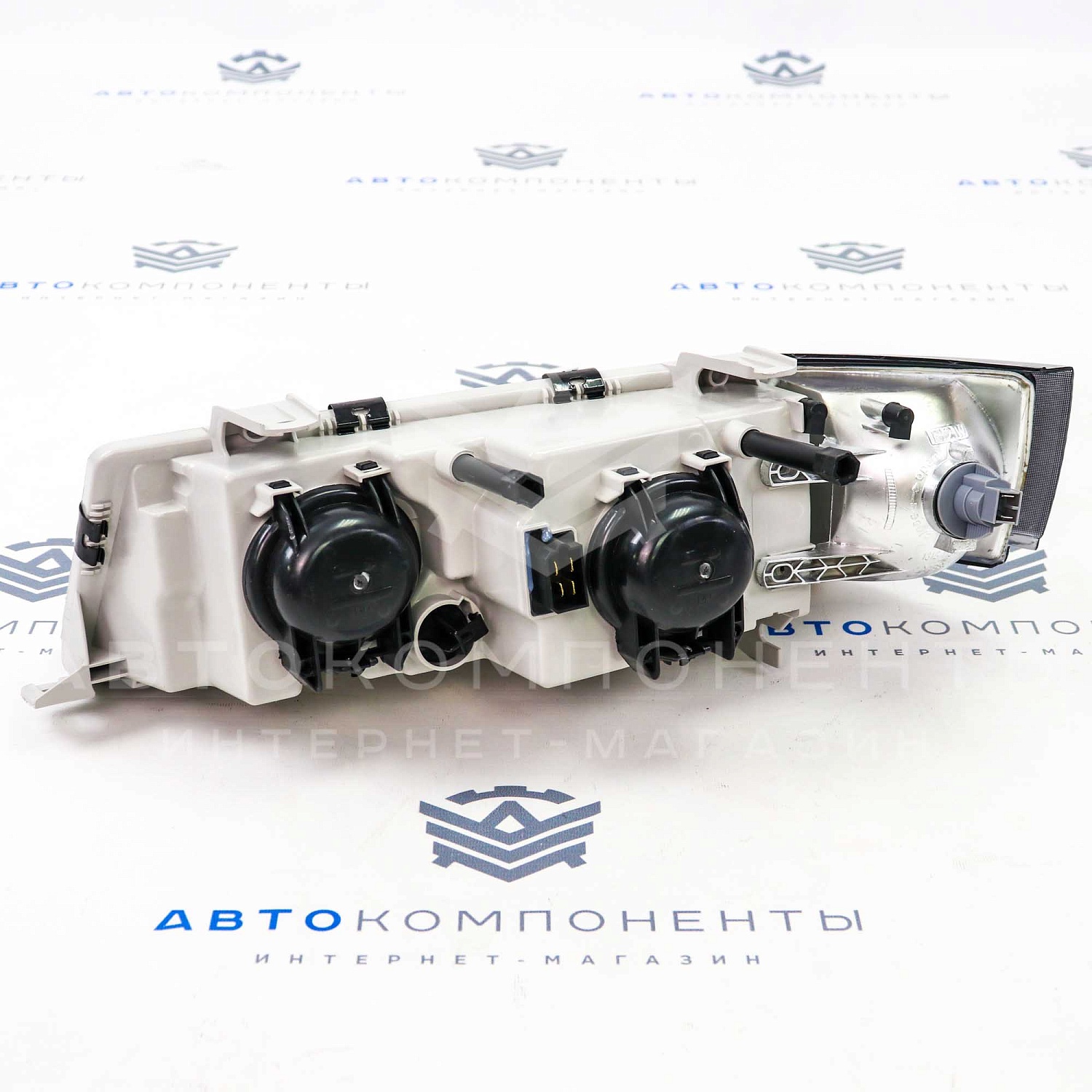 Фары ВАЗ 2110-2112 в стиле AMG (черная маска) с ДХО