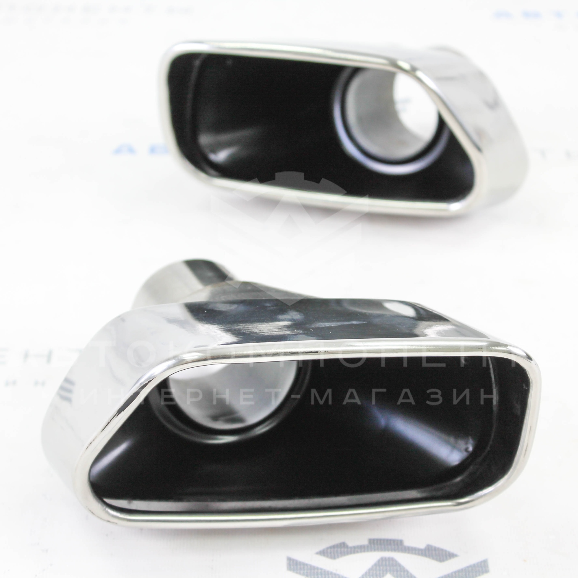 Универсальные насадки на глушитель в стиле BMW