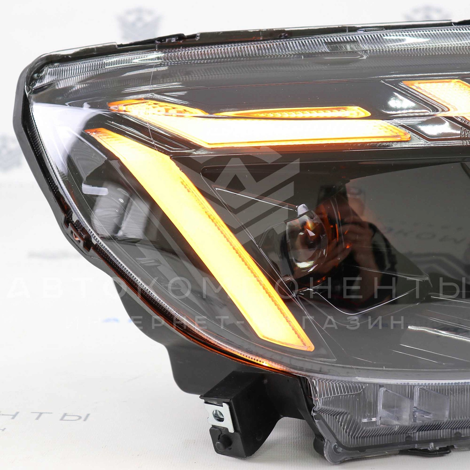 Фары Лада Vesta в стиле Audi с бегающими поворотниками и двойными BI-LED линзами Фары Лада Vesta в стиле Audi с бегающими поворотниками и двойными BI-LED линзами
