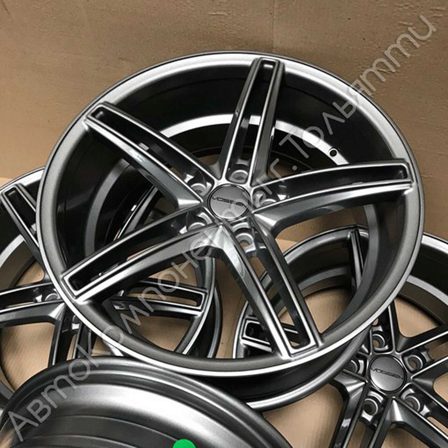 Колесные диски "VOSSEN" (литые) R18 8.5j 5x114.3 ET33 DIA73.1