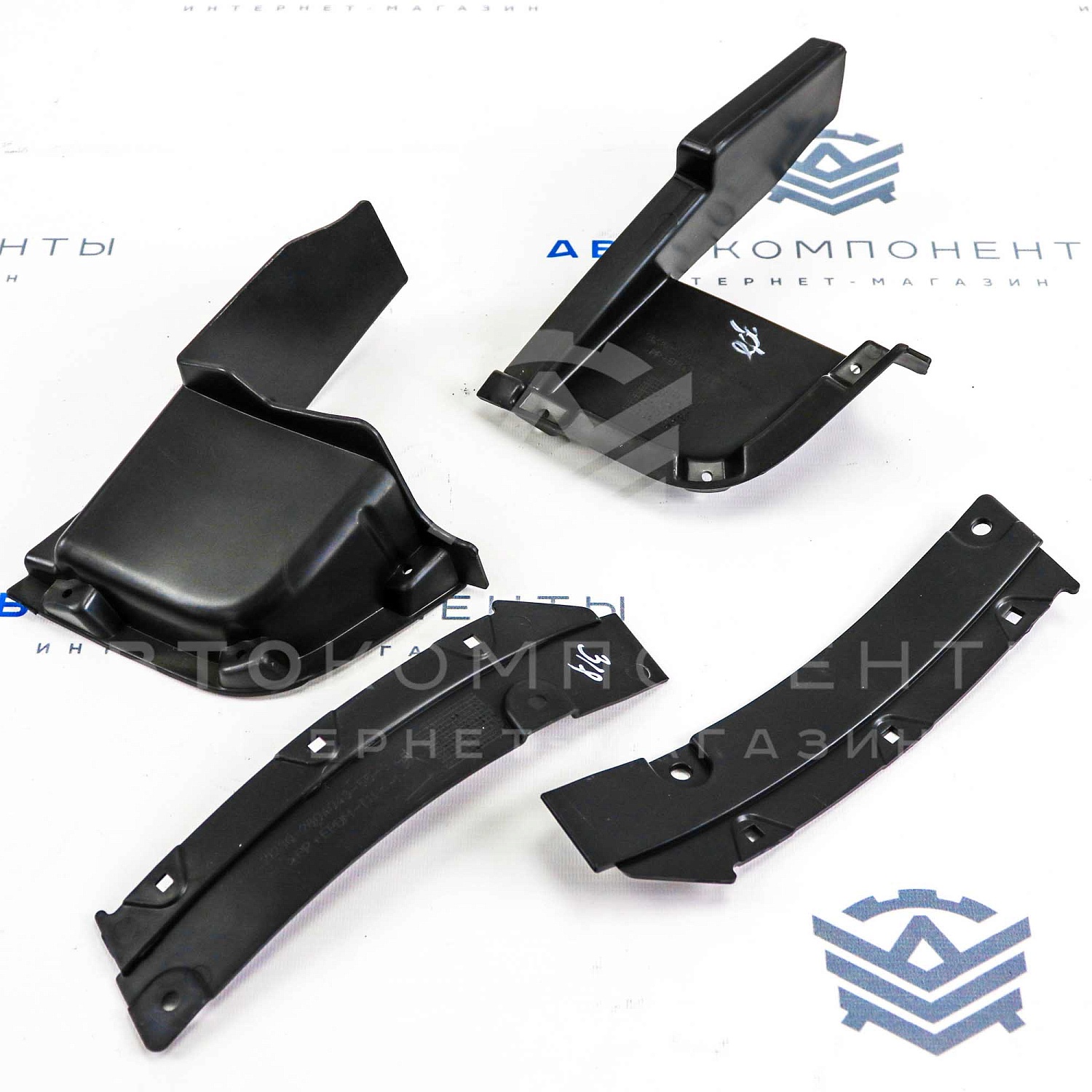 Задний бампер Бертоне (рестайлинг) Шевроле Нива в цвет кузова