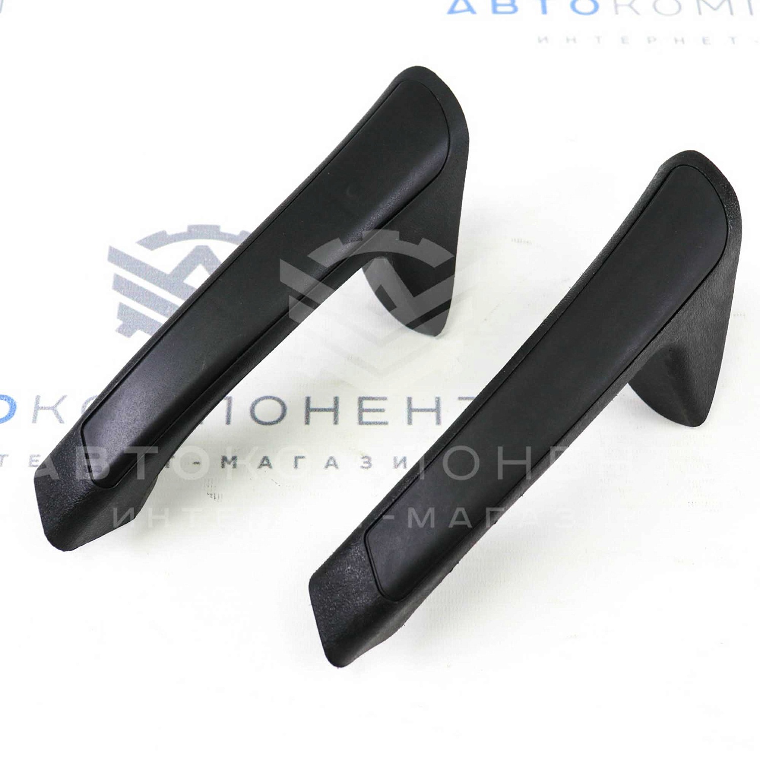 Внутренние ручки обшивок дверей ВАЗ 2114, 2115