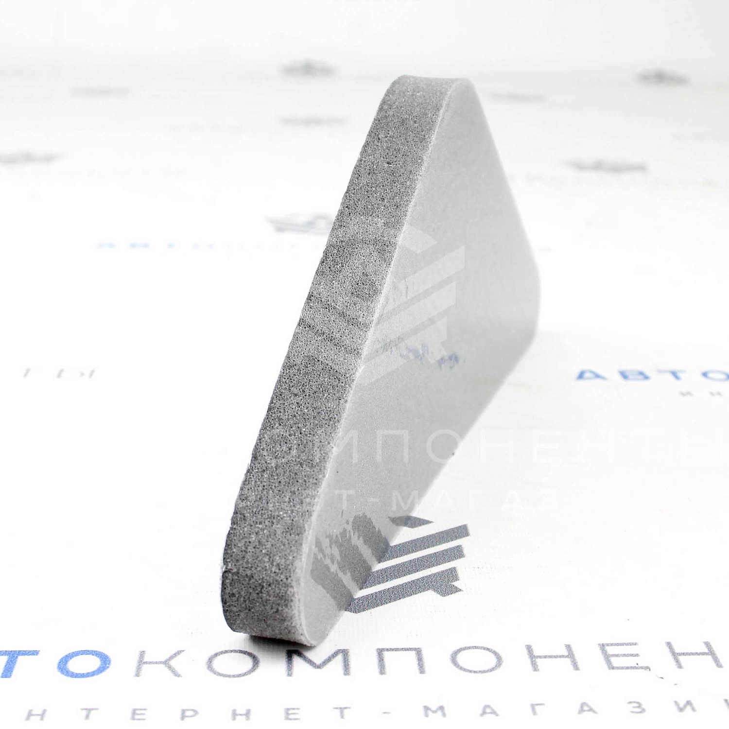 Шумоизоляция капота с термоотражающей пленкой Лада Нива 4х4