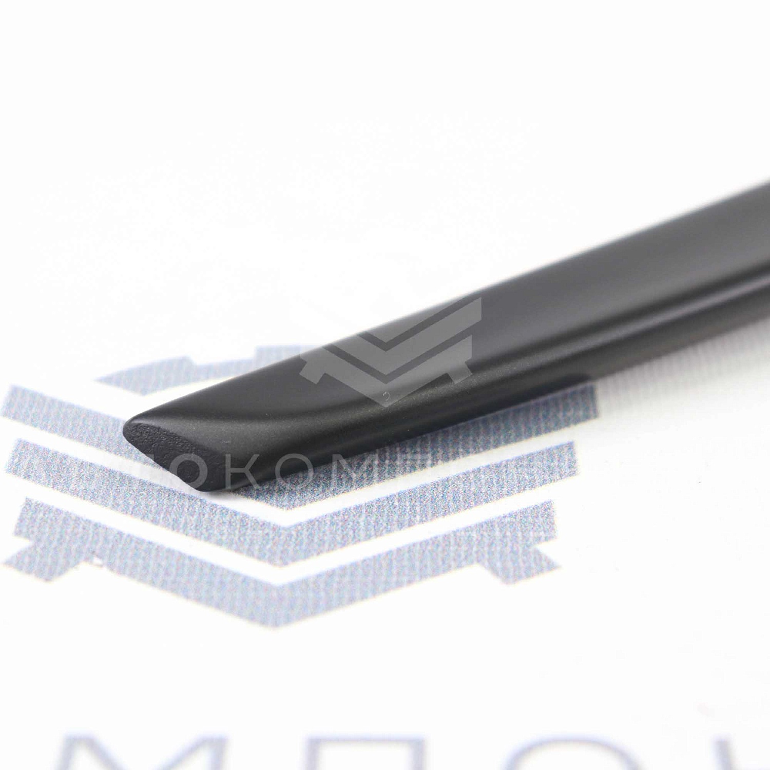 Лип-спойлер узкий (черный мат) Лада Гранта (седан)