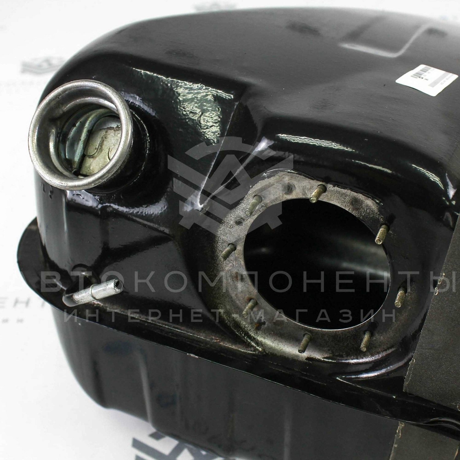 Топливный бак ВАЗ 2105, 2107 с инжекторным двигателем Топливный бак ВАЗ 2105, 2107 с инжекторным двигателем