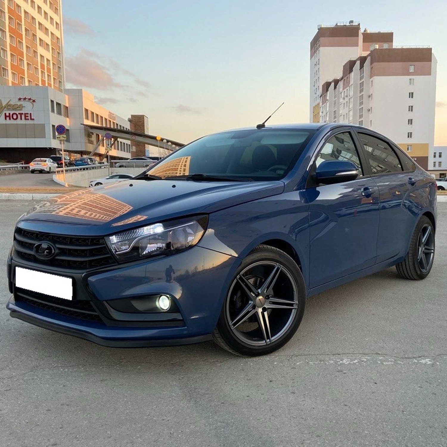 Колесные диски "VOSSEN" (литые) R17 7.5j 4x100 ET35 DIA73.1 (VPS302)