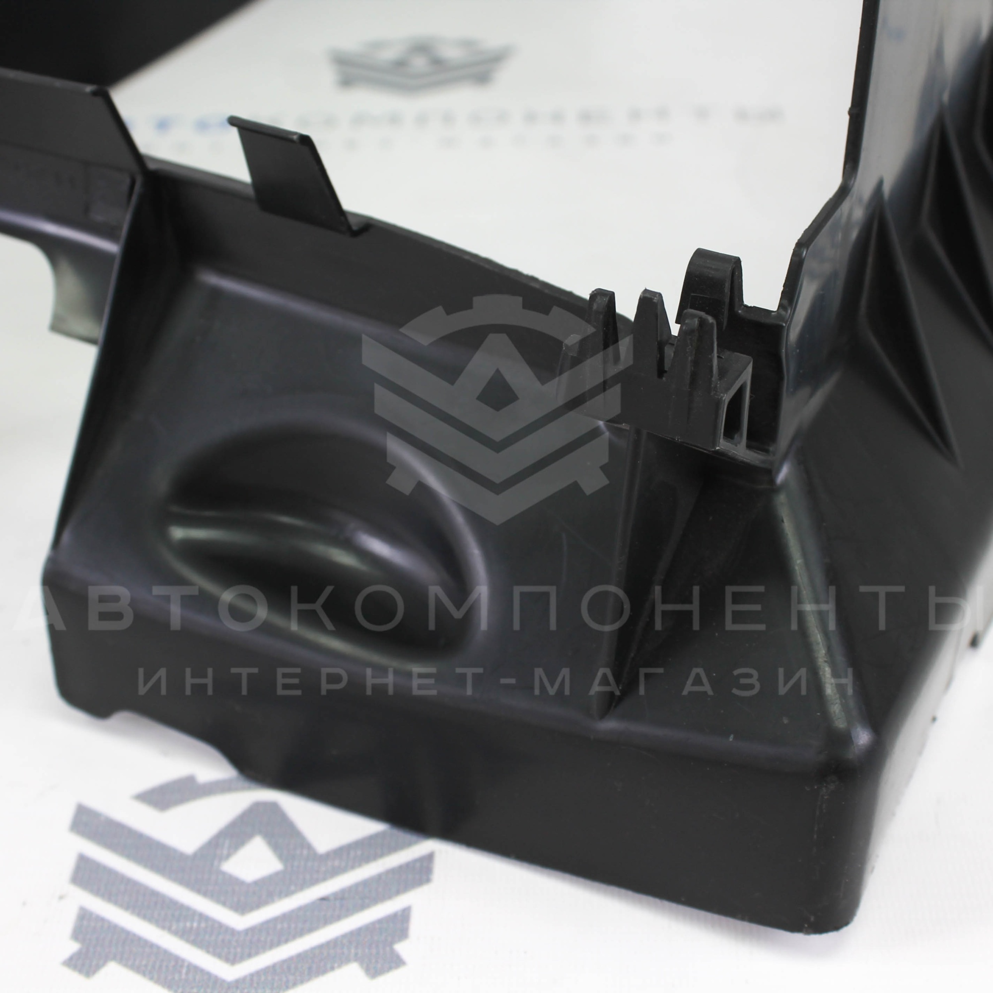 Щиток радиатора Лада Vesta с кондиционером