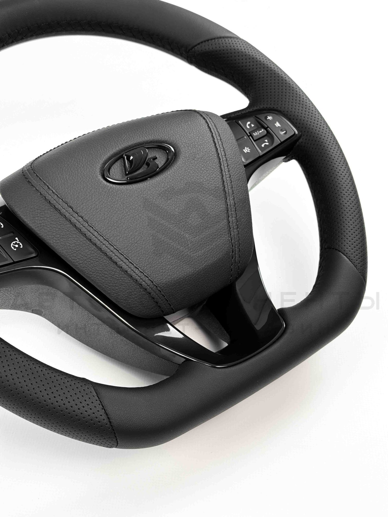 Мультируль в стиле "Vesta" (в коже) с муляжом подушки ВАЗ 2101-2107, Лада Нива 4х4