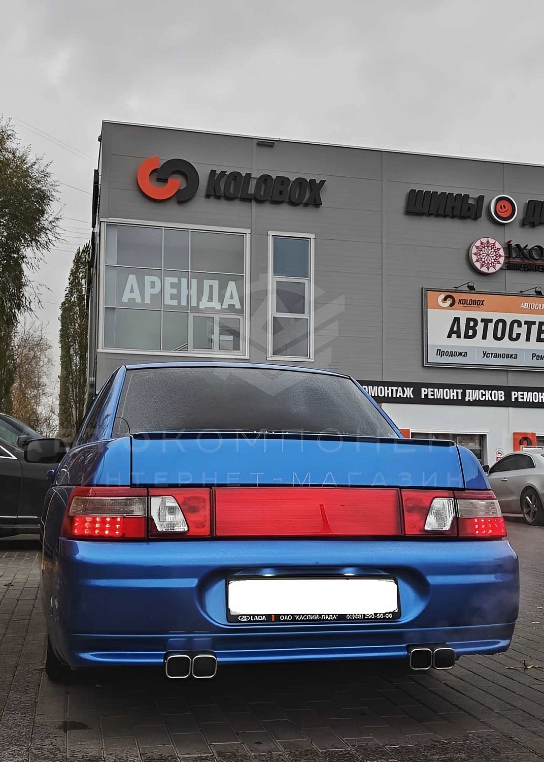 Светлый катафот багажника ВАЗ 2110