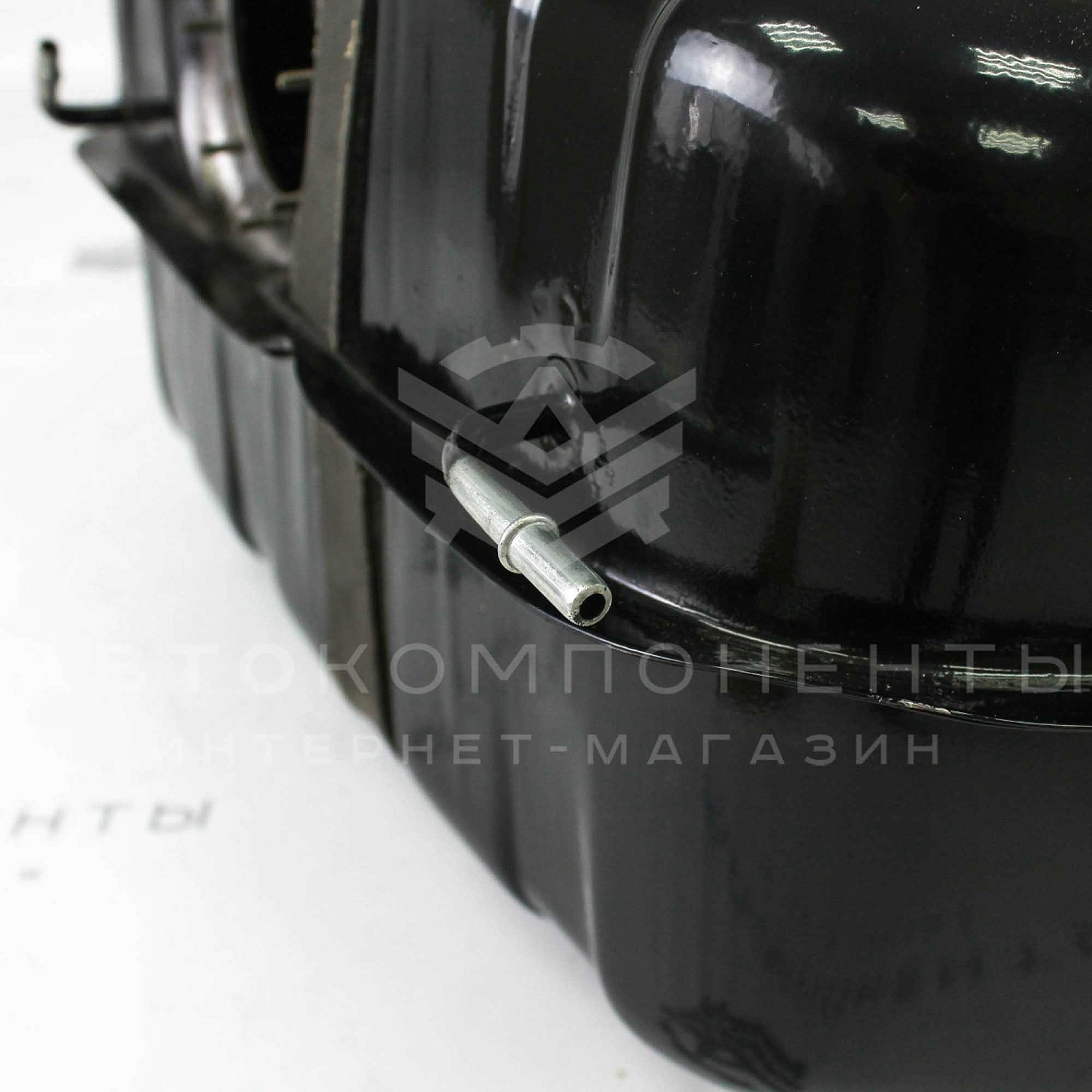 Топливный бак ВАЗ 2105, 2107 с инжекторным двигателем Топливный бак ВАЗ 2105, 2107 с инжекторным двигателем