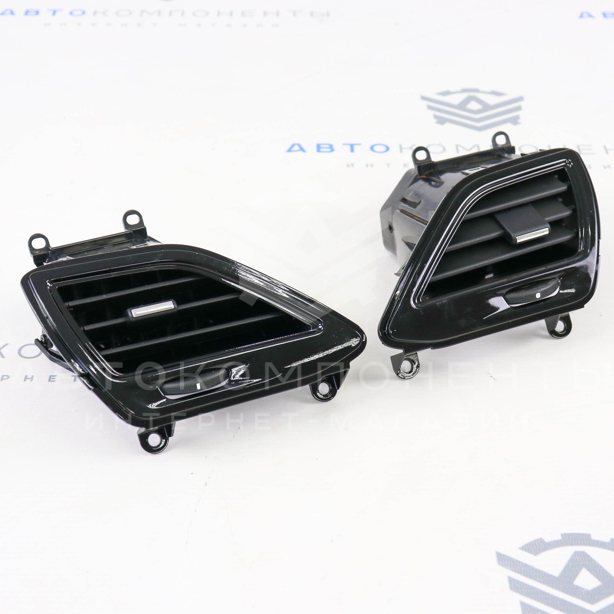 Боковые сопла (в сборе) воздуховодов (черный лак) Лада Vesta