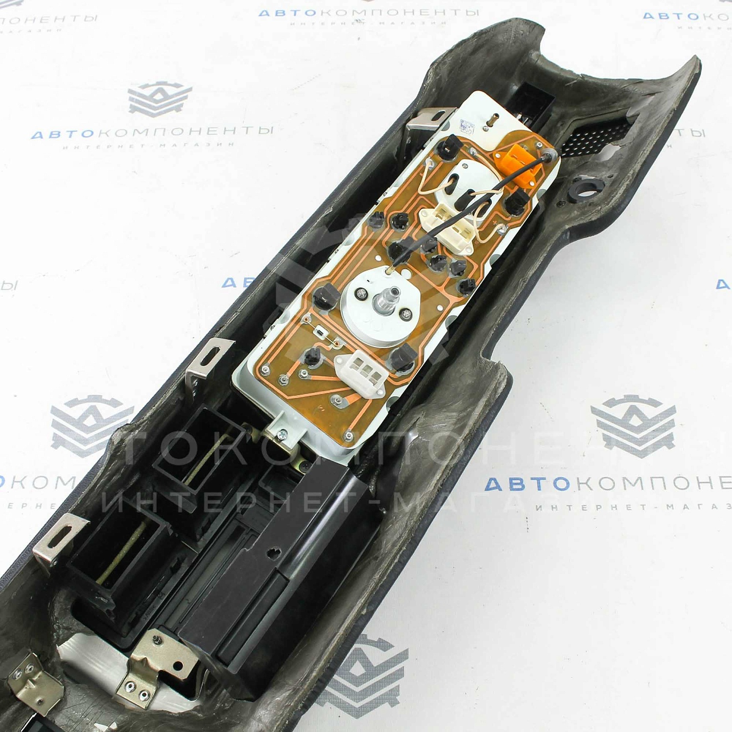 Панель (торпедо) приборов в сборе ВАЗ 2104, 2105, 2107