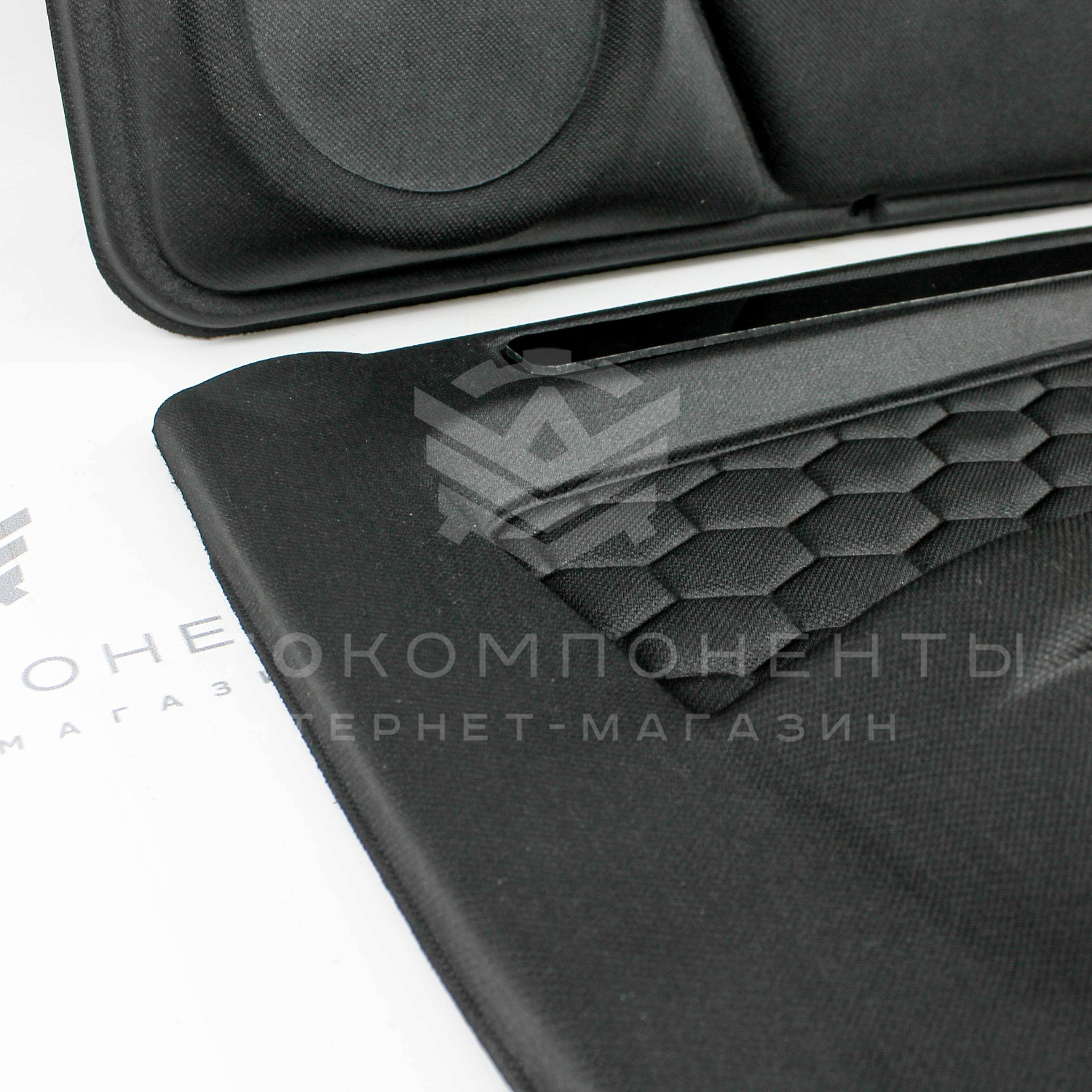 Обивки дверей (обшивки) Нива 4х4 Соты на жесткой основе