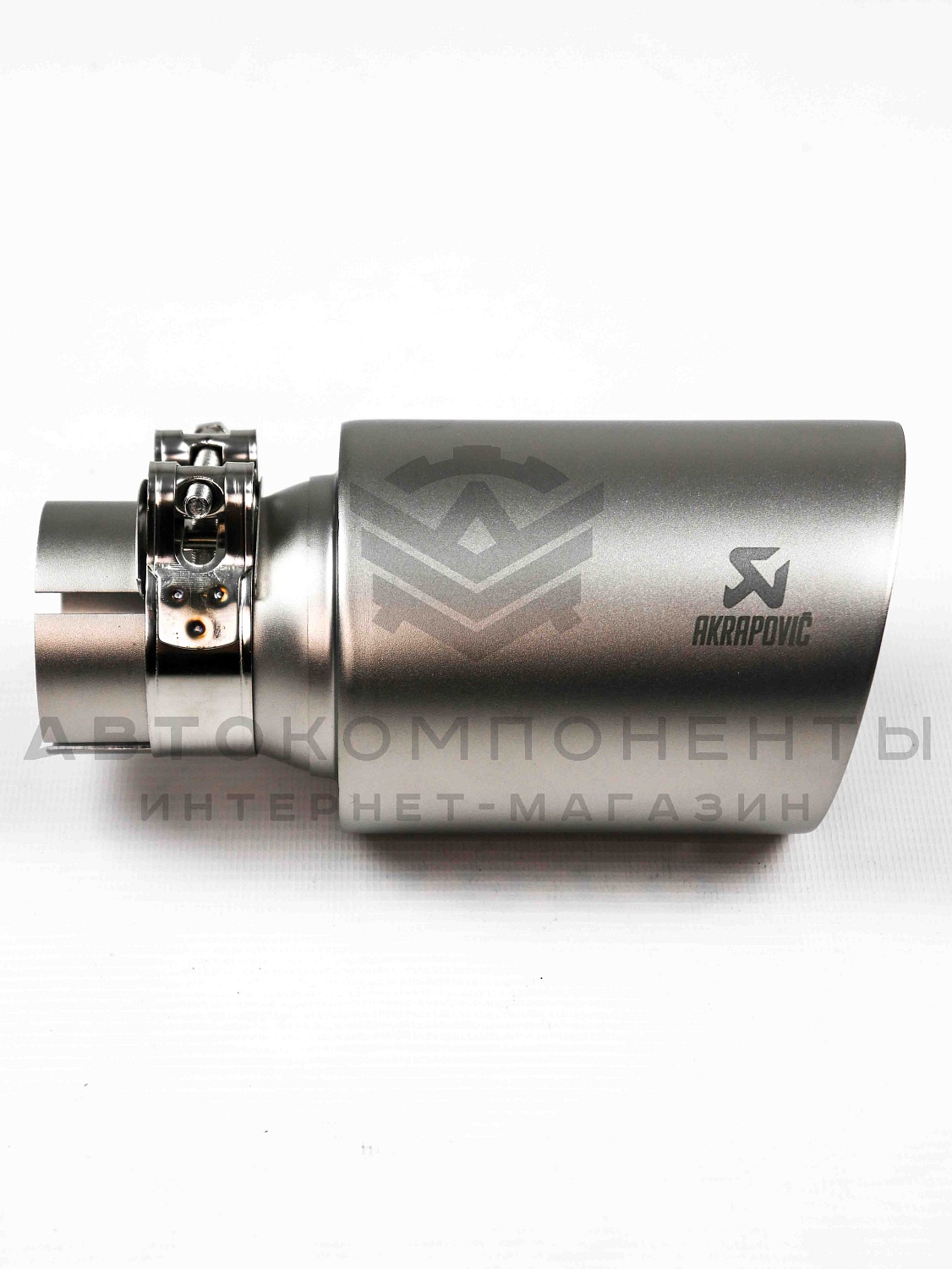 Насадка на глушитель AKRAPOVIC (скошенная, с перфорацией) 51-89мм (серебристая)