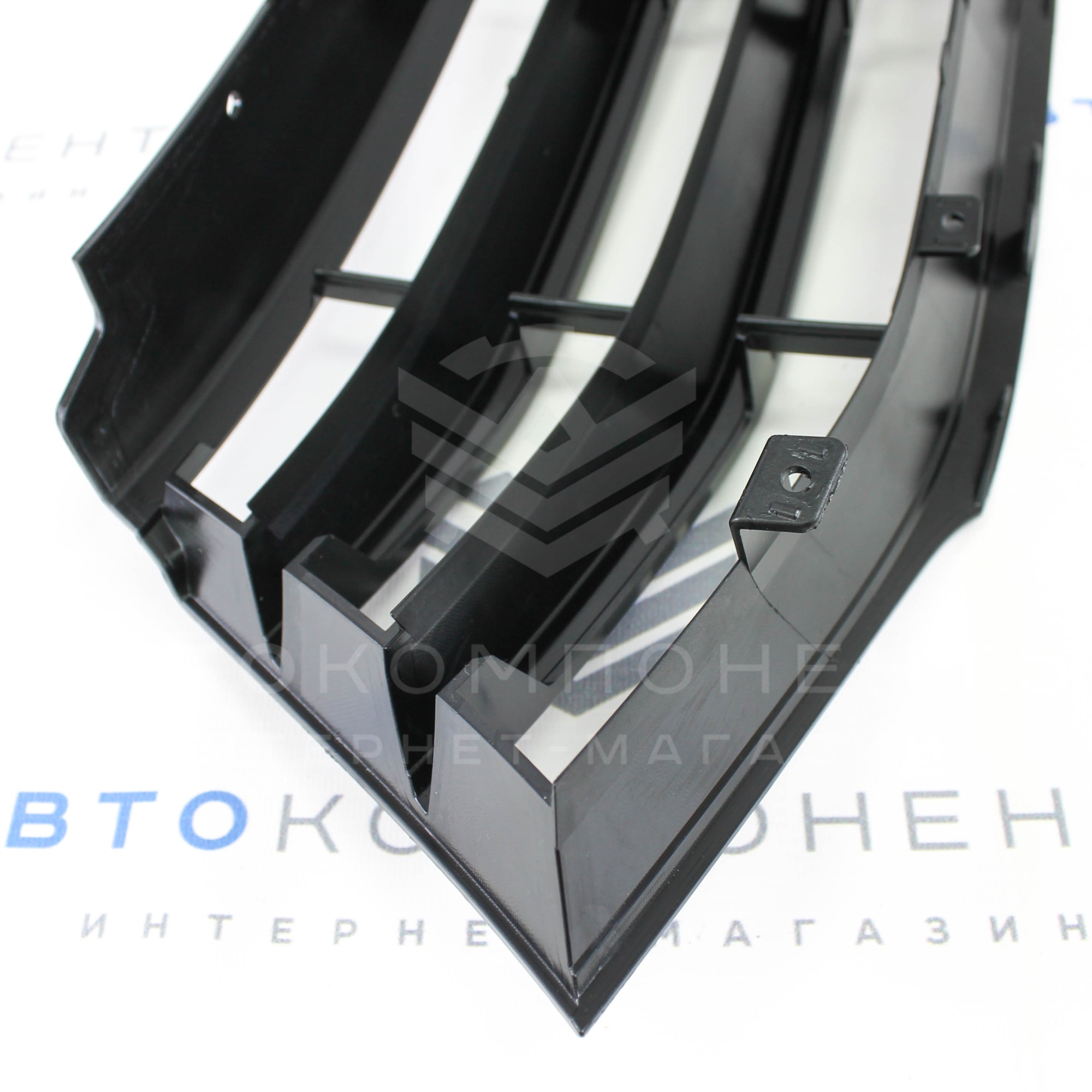 Решетка радиатора (верхняя) Лада Vesta (люкс) (8450008666)